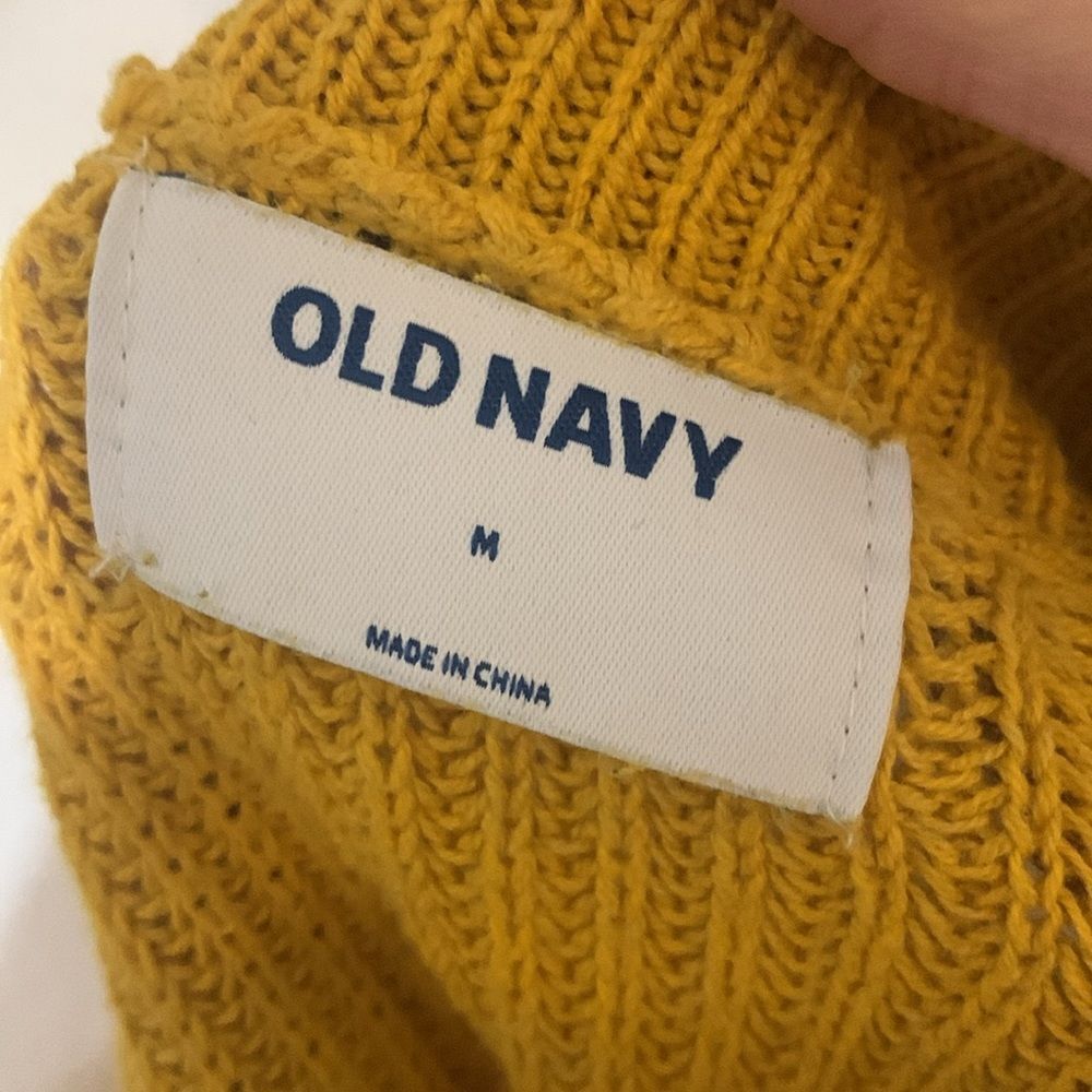 3for$20 sweater m - Picture 3 of 3